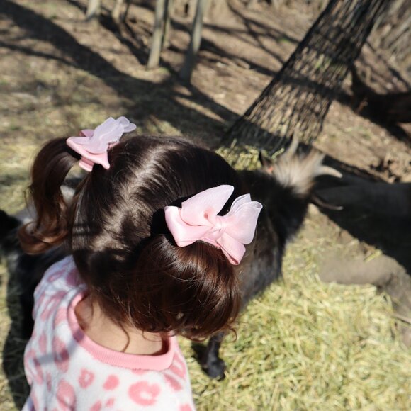 Hop into Easter with the cutest pink hair clips for your little girl! - Picture 4 of 4